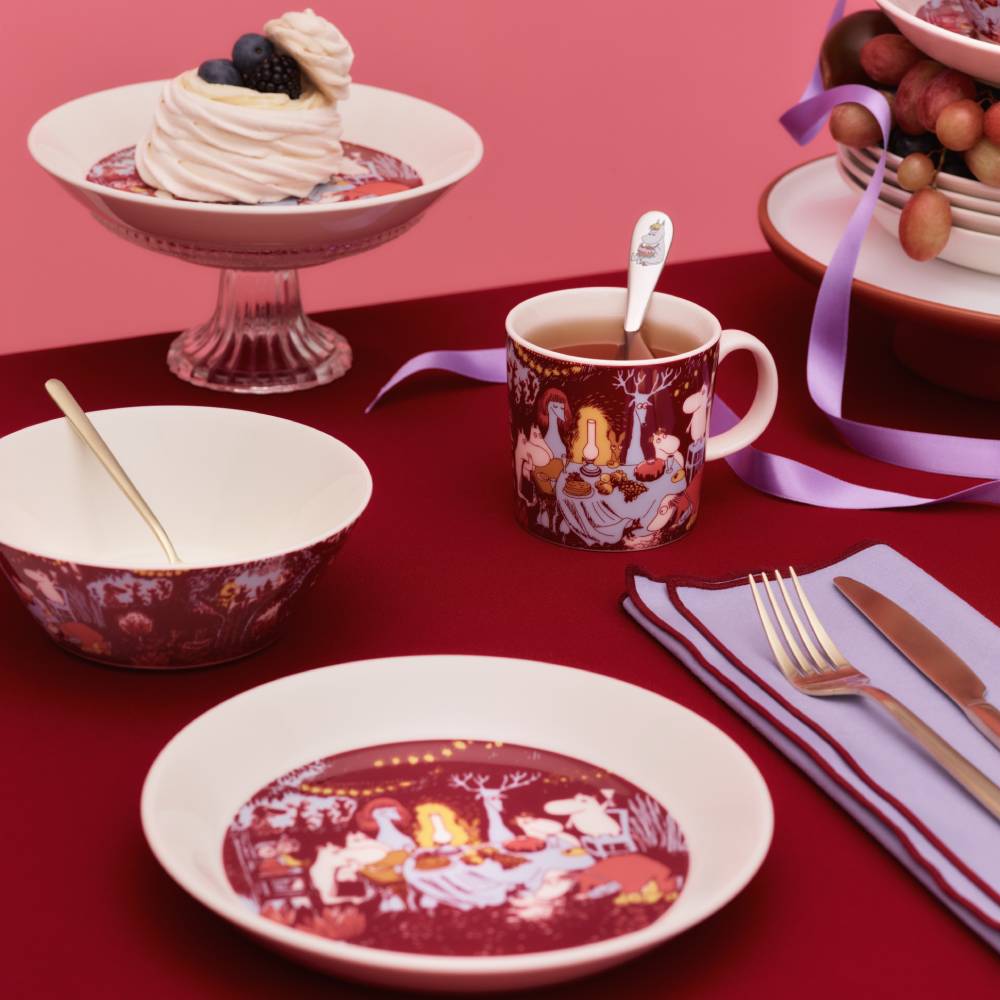 Moomin Festive Moments Plate 19cm - The Official Moomin Shop