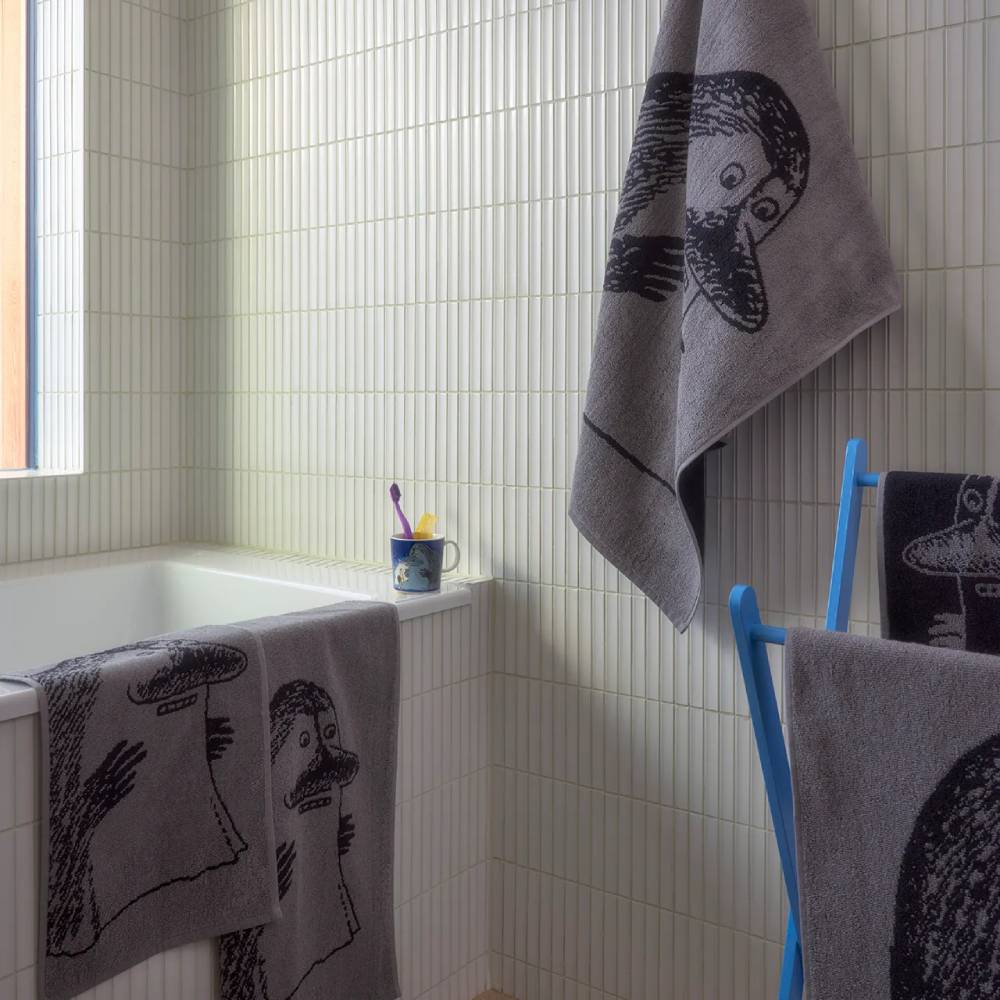 The Groke Bath Towel 70x140cm Grey - The Official Moomin Shop