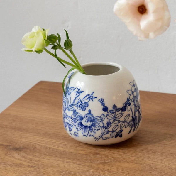 1079669_-moomin-vase-101x95mm-
