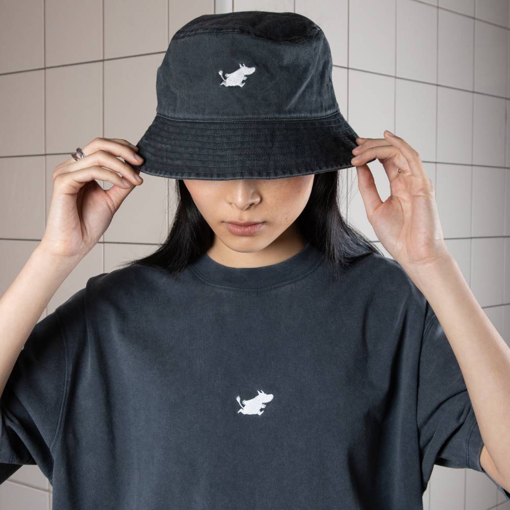 Moomintroll Running Classic Bucket Hat Denim Gray - The Official Moomin Shop