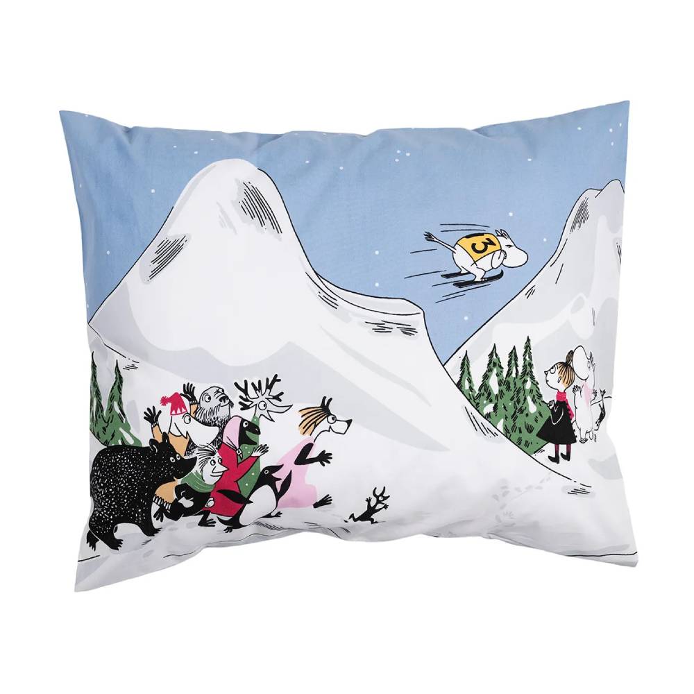 Moomin Ski Jumping GOTS Pillow Case 50x60cm - Moomin Arabia - The Official Moomin Shop