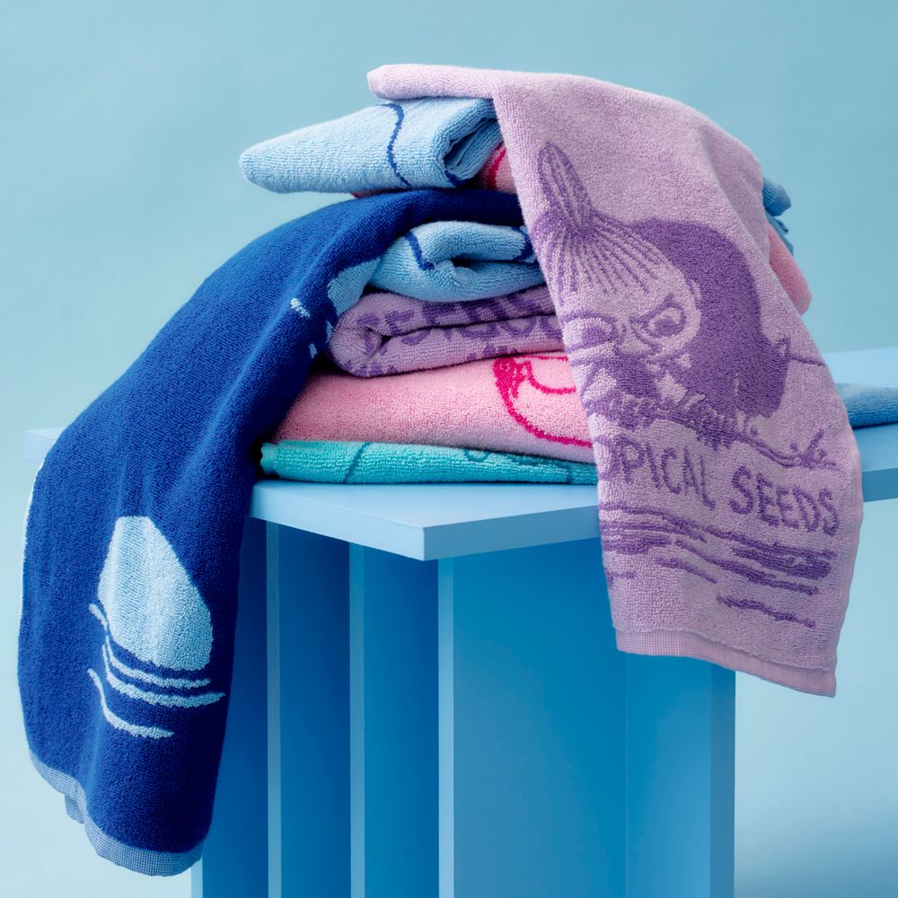 Little My Bath Towel 70x140 Purple - The Official Moomin Shop