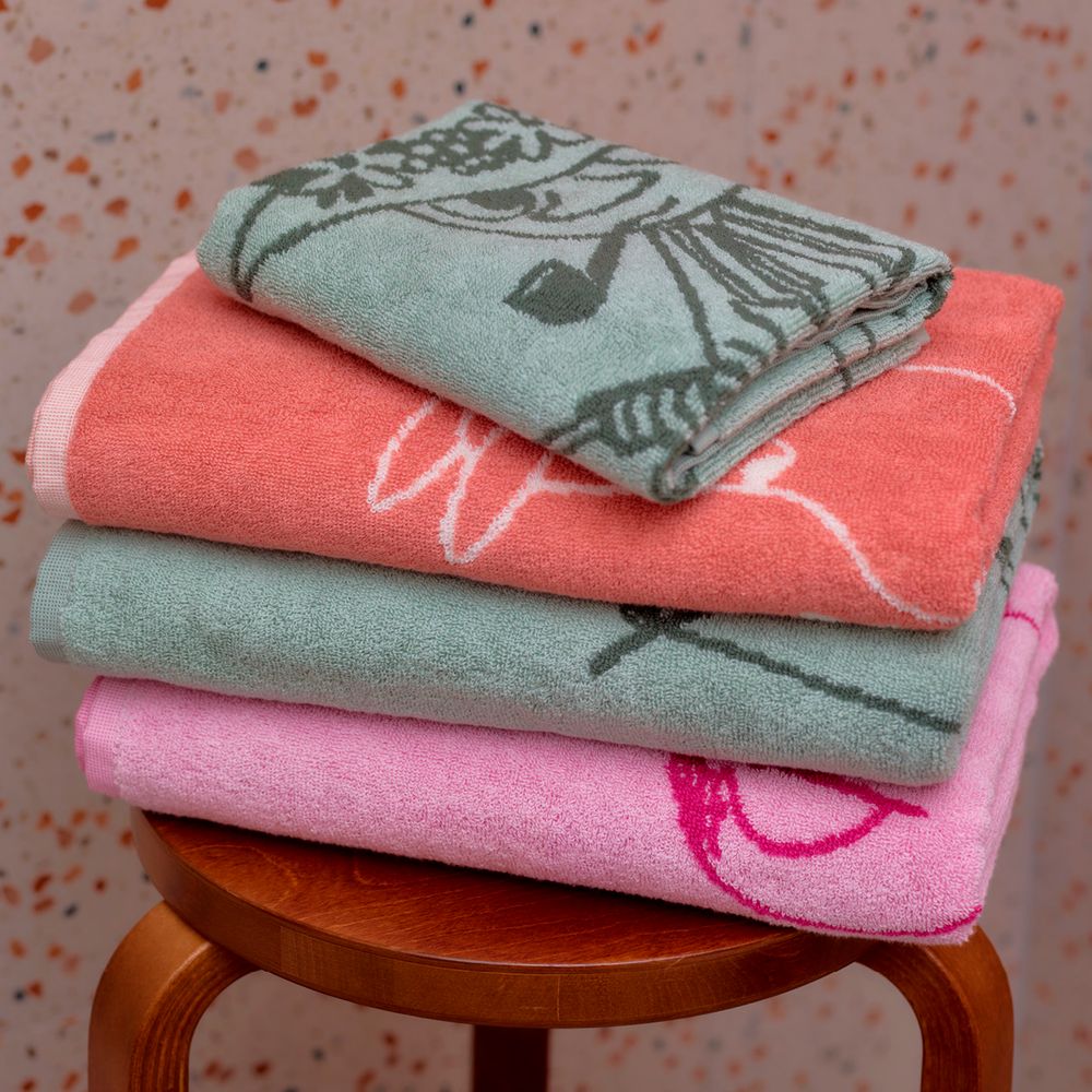 Snufkin Bath Towel 70x140 Green - The Official Moomin Shop