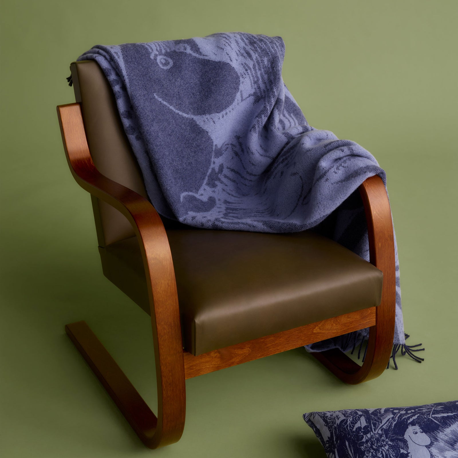 Moomin Mystical Forest Wool Throw 130x170cm Blue - The Official Moomin Shop