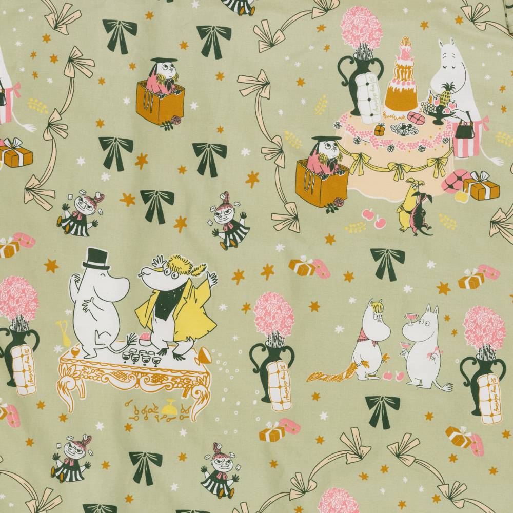 Moomin Gift Of Love Pillowcase Green - The Official Moomin Shop