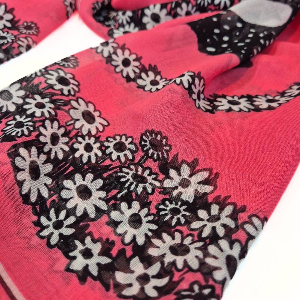 Little My Lyocell Scarf Fuchsia - The Official Moomin Shop