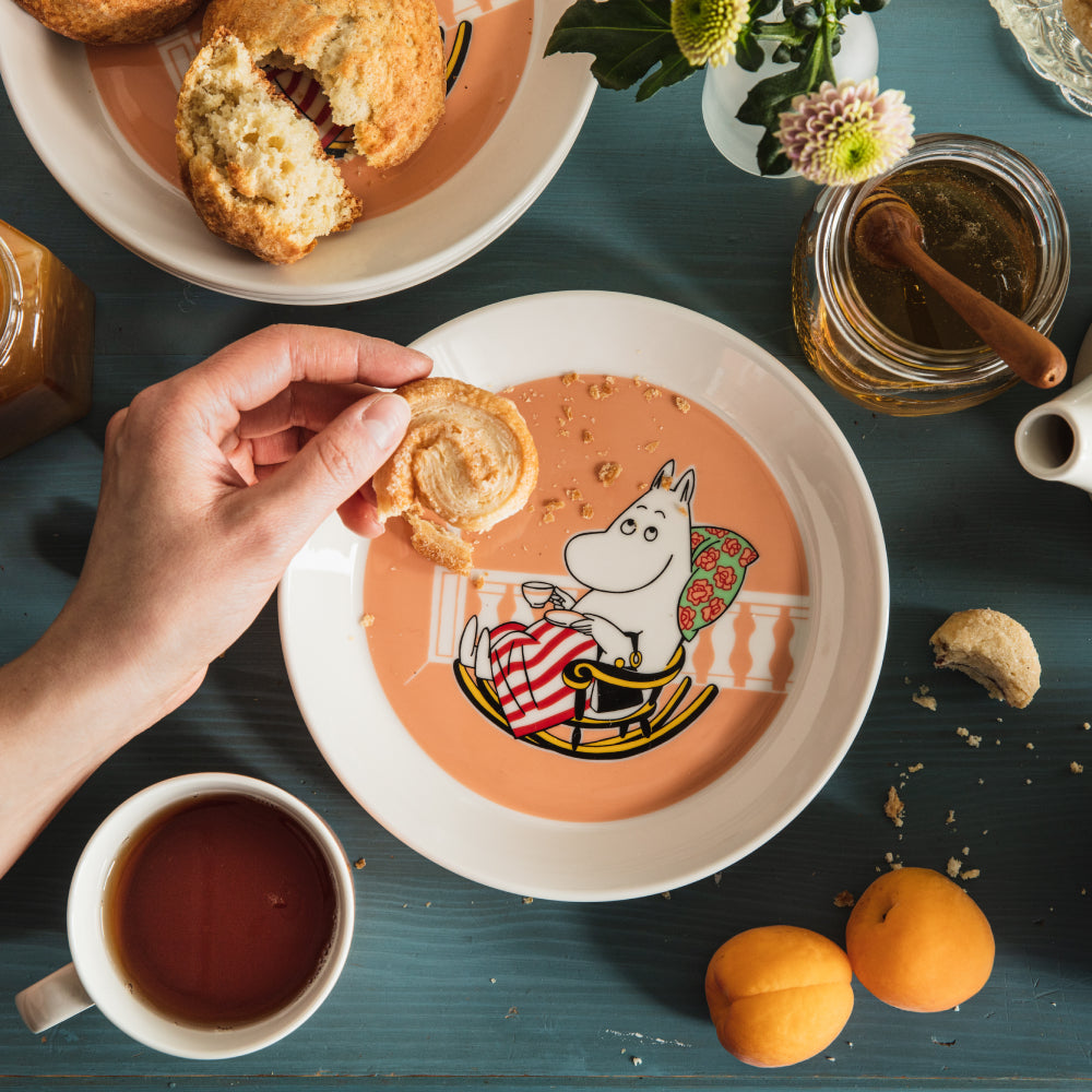 Moominmamma Plate 19cm Peach - The Official Moomin Shop