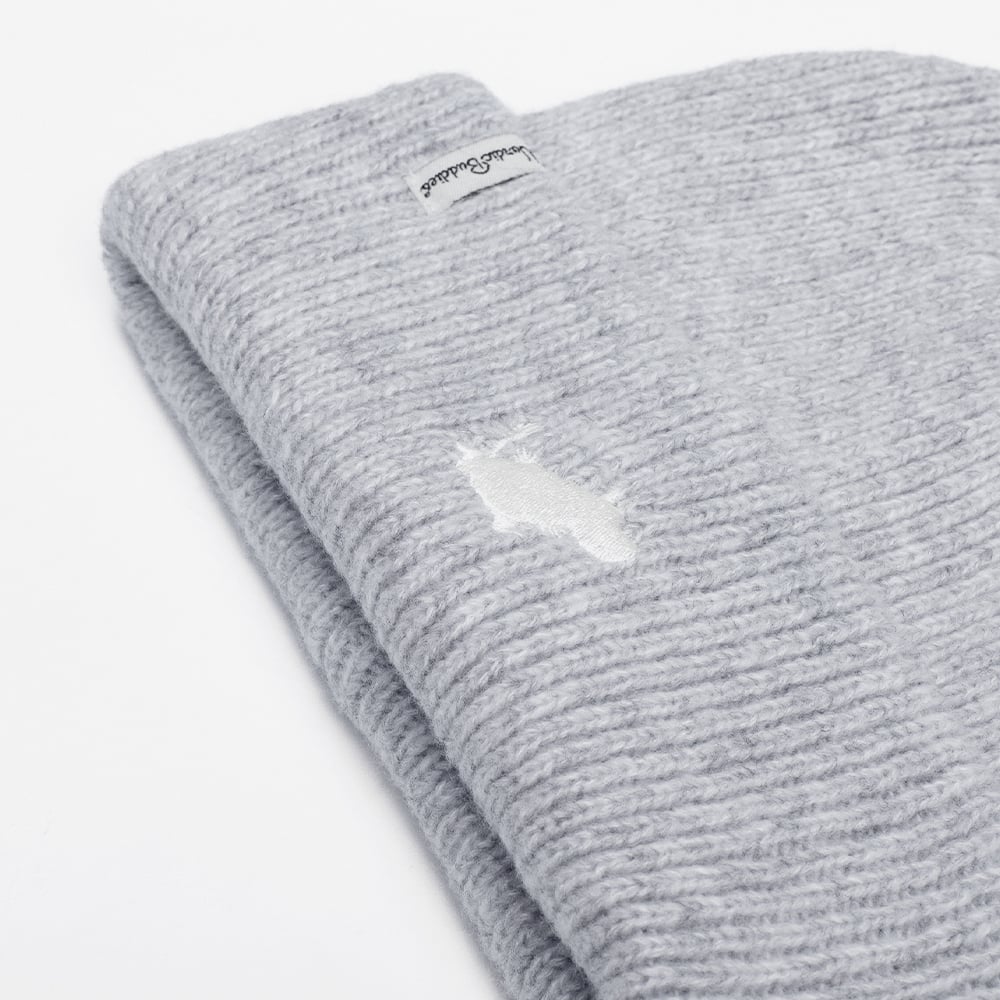 Moomintroll Running Adults Beanie Grey - Nordicbuddies - The Official Moomin Shop