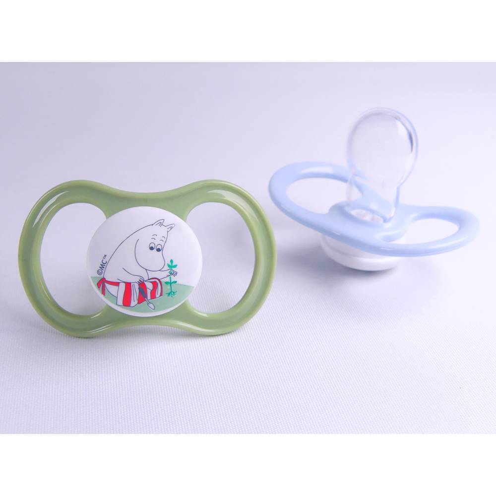 Moominmamma &amp; Moomintroll 2-pack Pacifier Set- Esska - The Official Moomin Shop