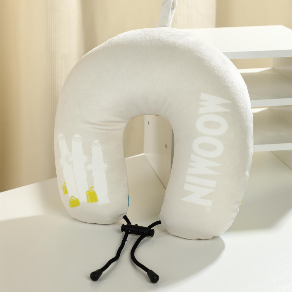 Hattifattener Travel Pillow White - Vipo - The Official Moomin Shop