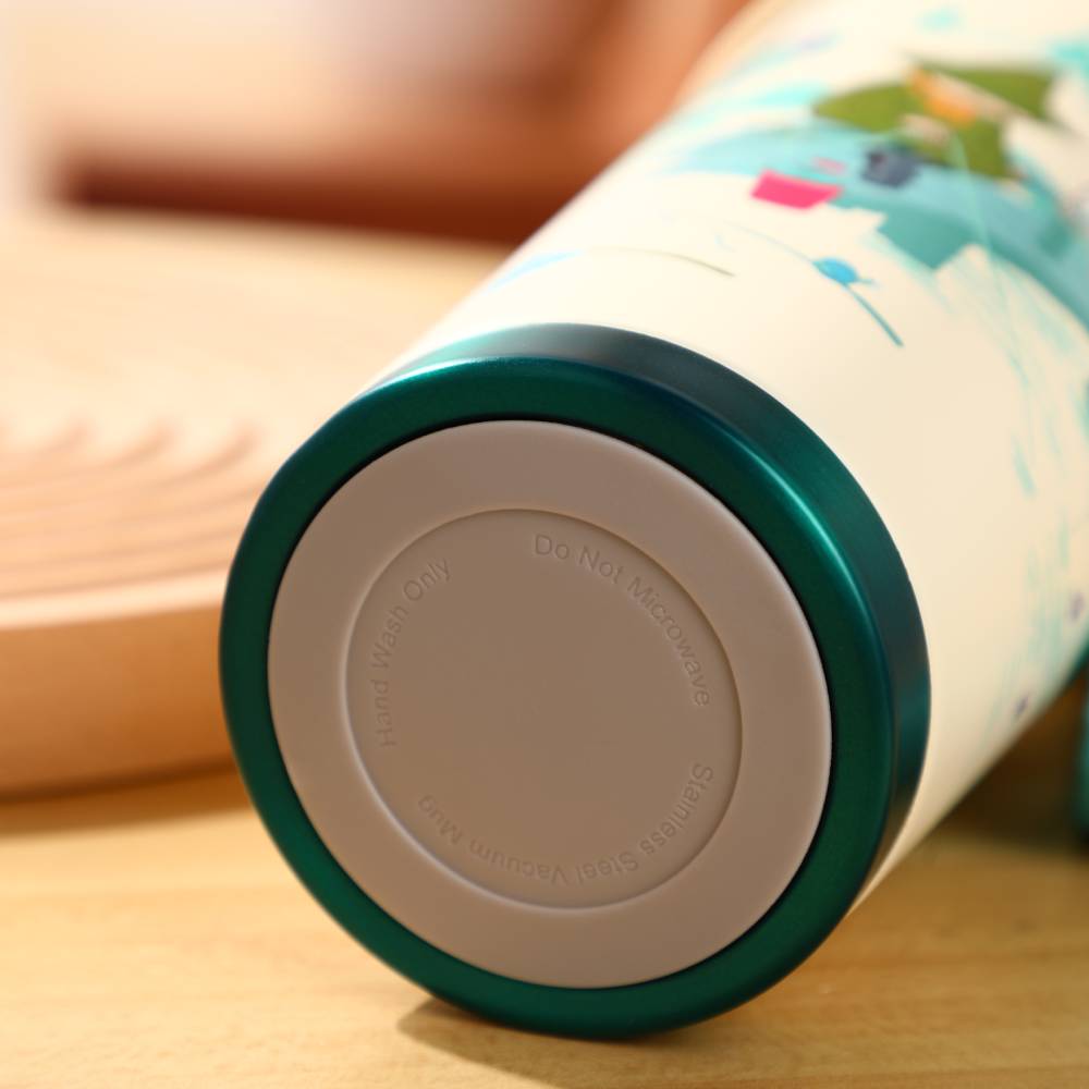 Moomin Fishing Take-away Vacuum Cup 580ml - The Official Moomin Shop