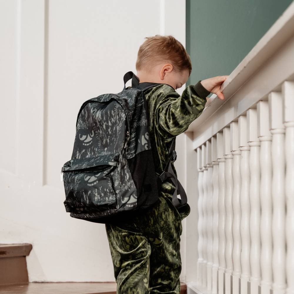 Stinky Smirk Backpack Green - Martinex - The Official Moomin Shop