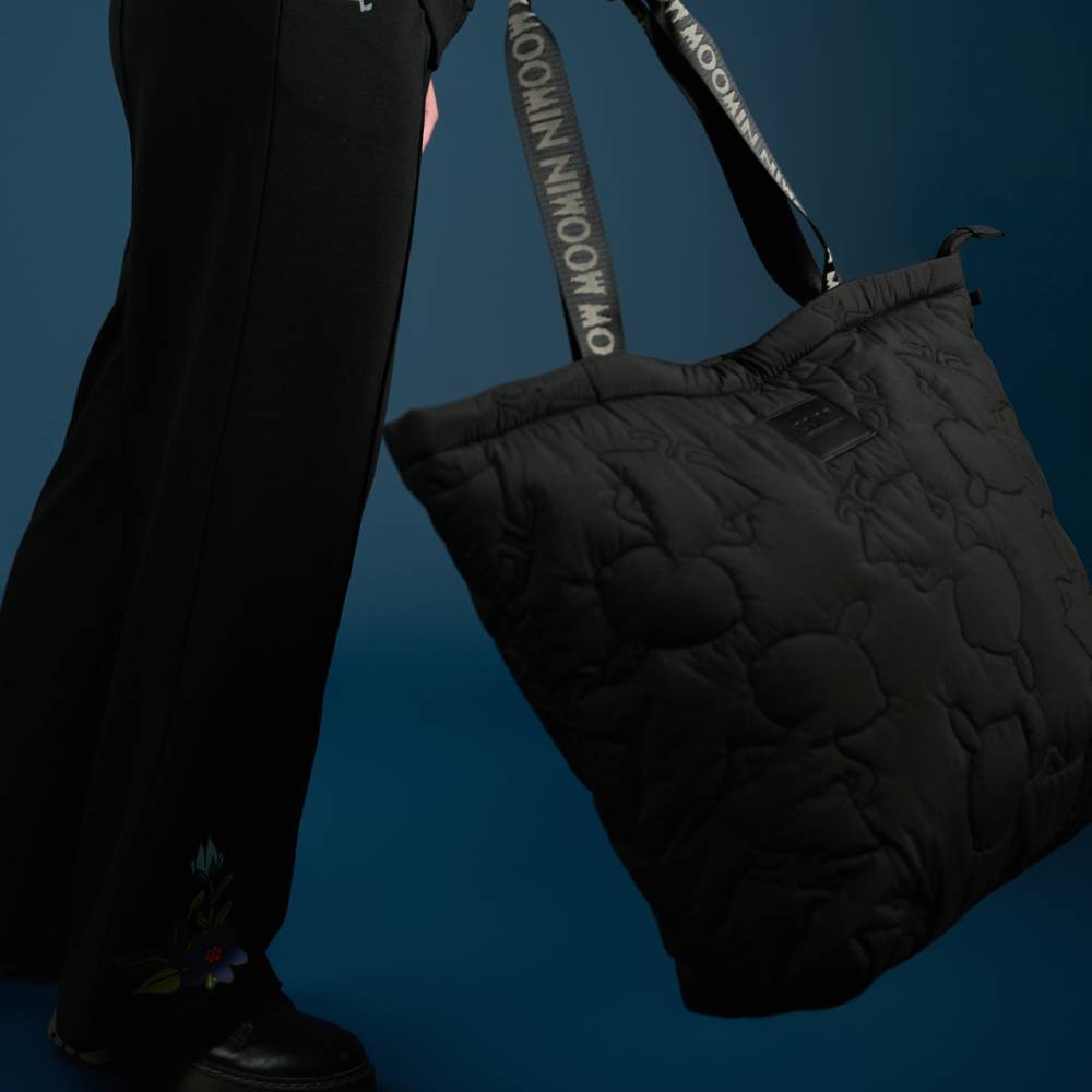 Little My Quilted Shopping Bag Black Logo - The Official Moomin Shop