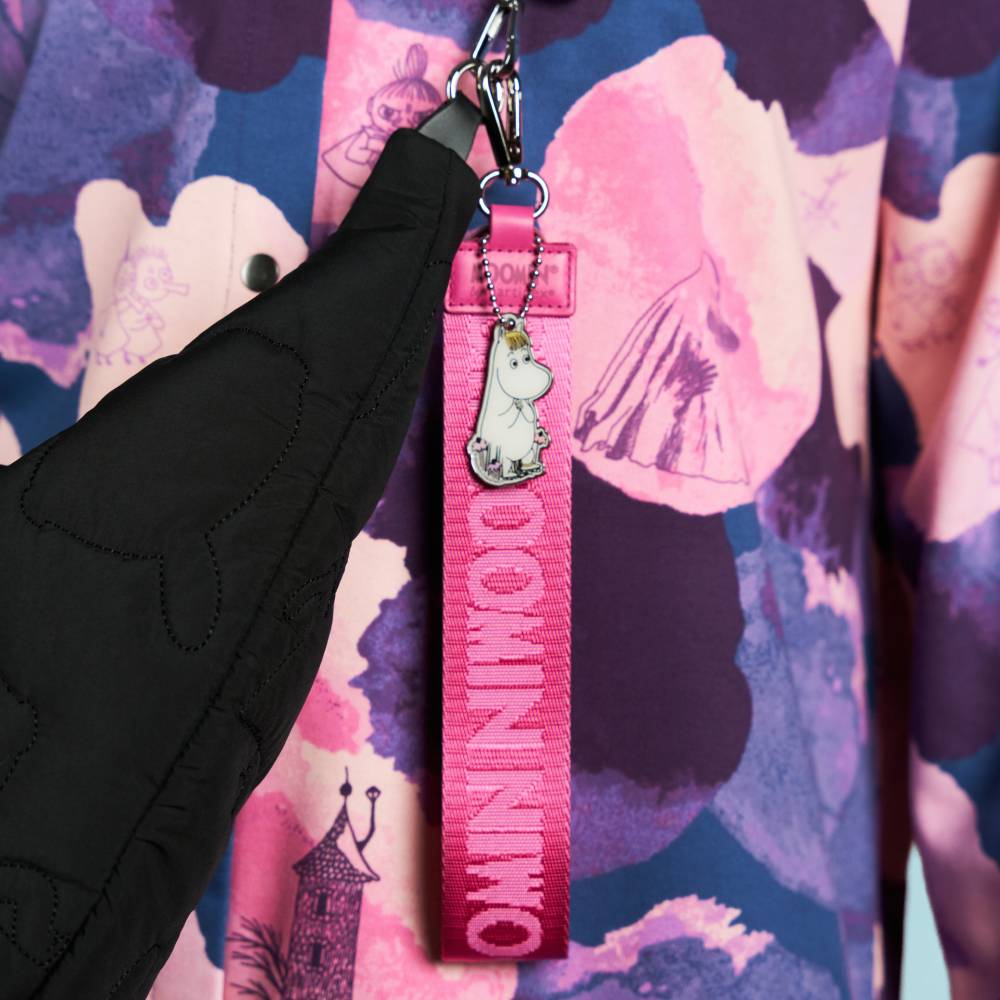 Little My Quilted Shoulder Bag Black Logo - The Official Moomin Shop