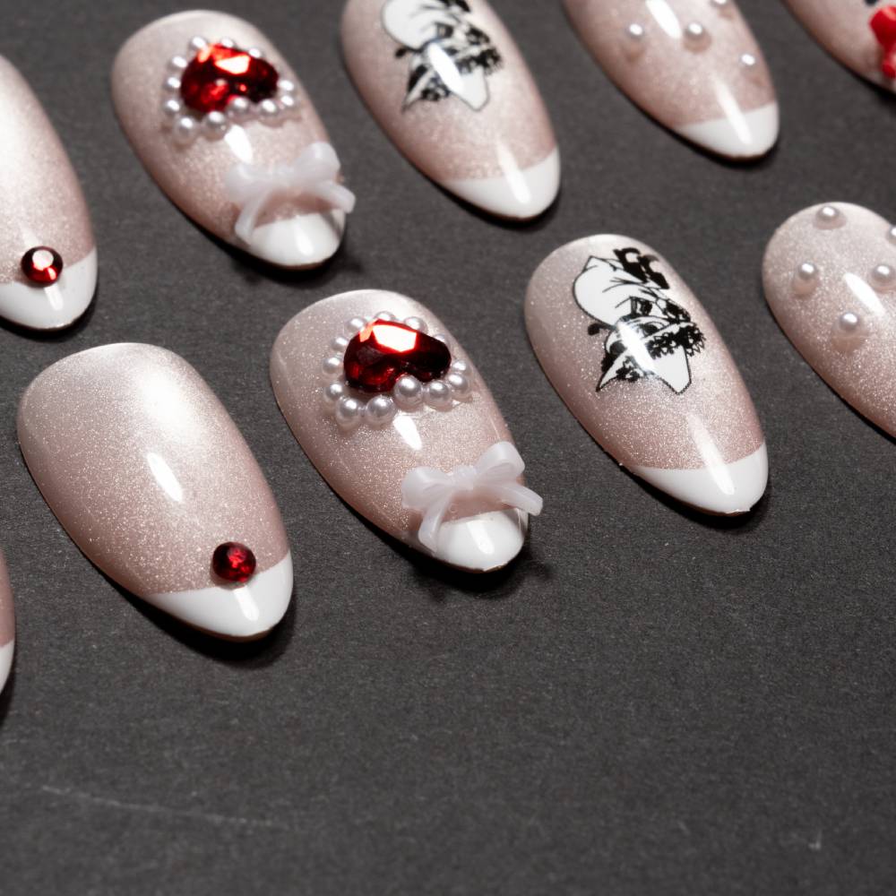 Moomin Romance Press-on Nails Pink - The Official Moomin Shop