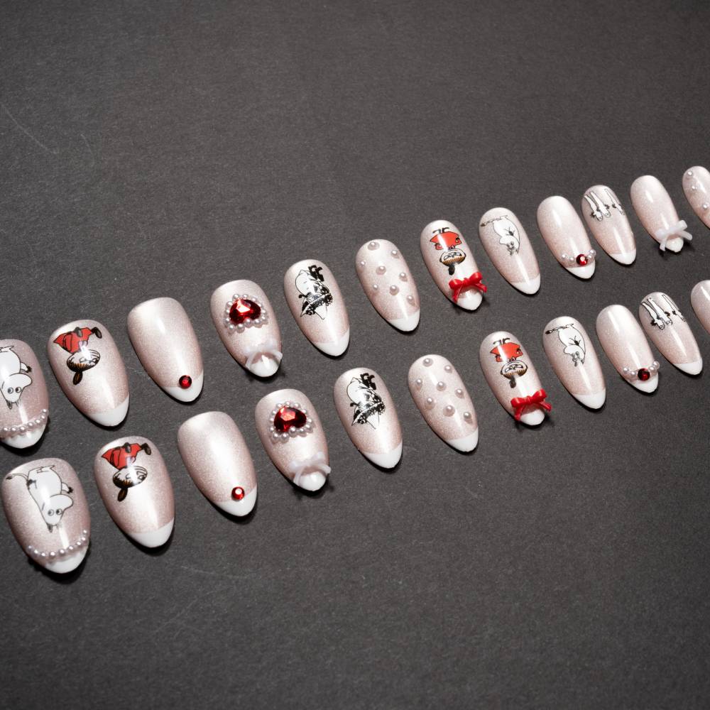 Moomin Romance Press-on Nails Pink - The Official Moomin Shop