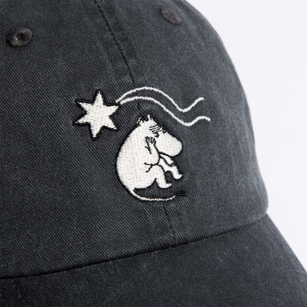 Moomin Novels Collection Adult Cap Black - Nordicbuddies - The Official Moomin Shop