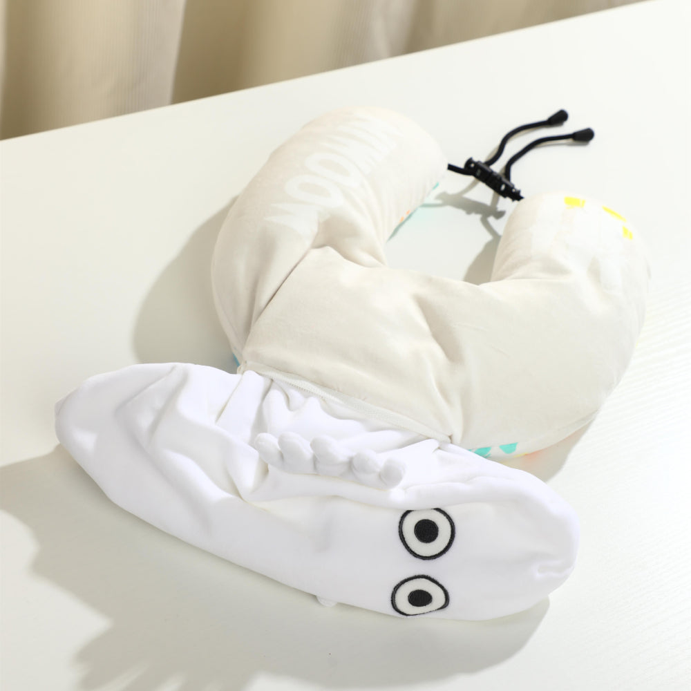 Hattifattener Travel Pillow White - Vipo - The Official Moomin Shop
