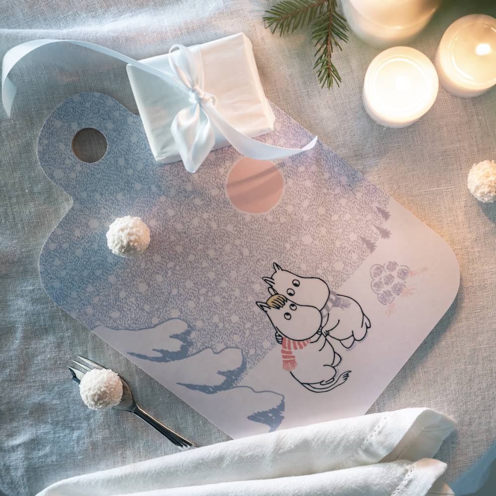 Moomin Let it Snow Cutting Board 21x31cm - The Official Moomin Shop