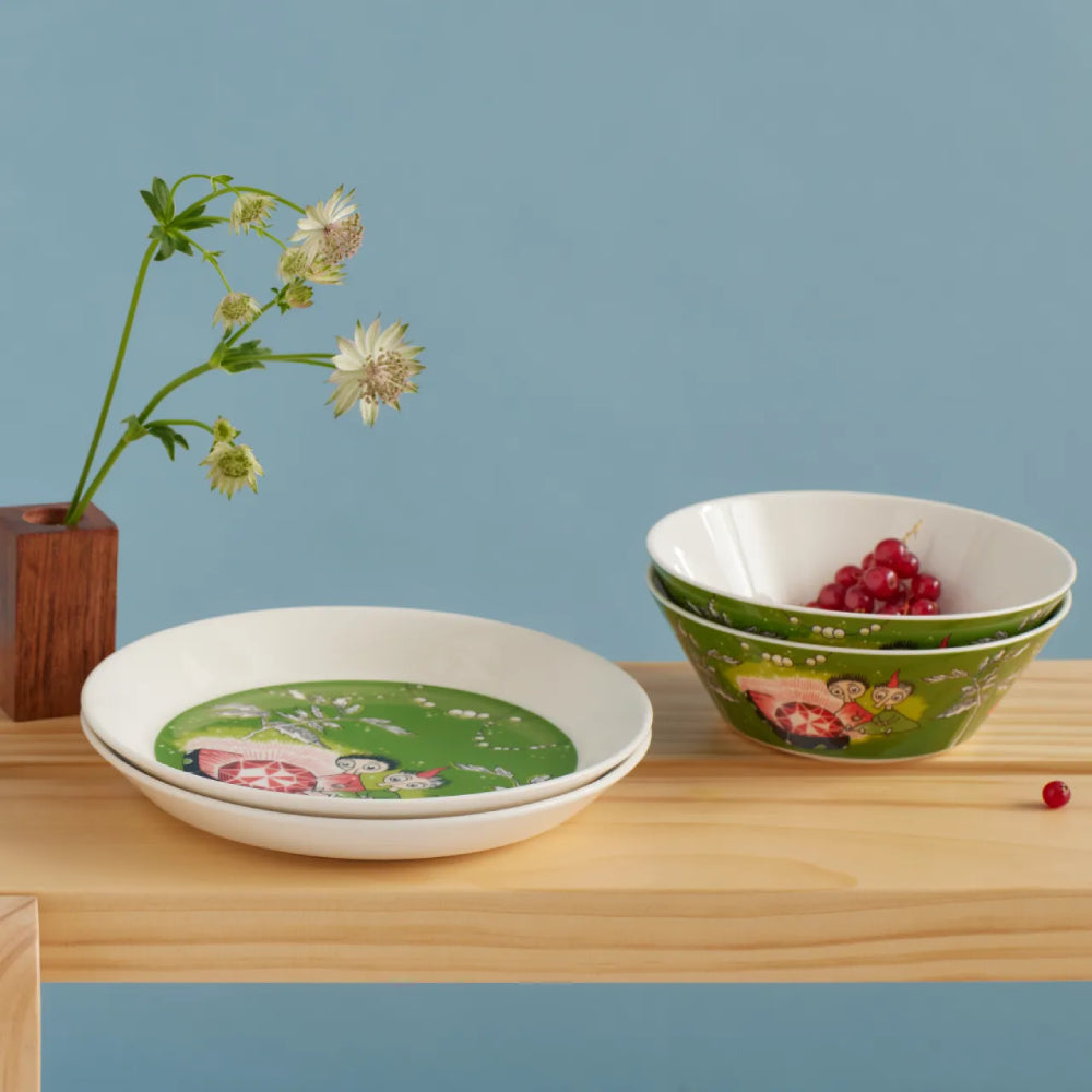 Thingumy & Bob King's Ruby Plate 19cm Green - The Official Moomin Shop