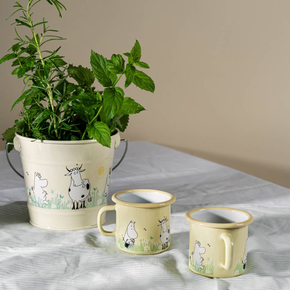Moomin Meadow Mug Yellow 2,5dl - The Official Moomin Shop