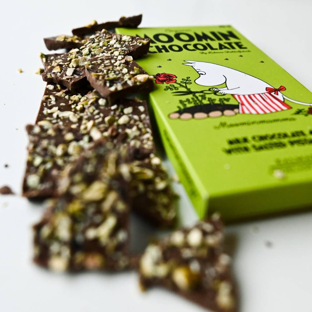 Moominmamma Milk Chocolate with Pistachio & Salt 70g - The Official Moomin Shop