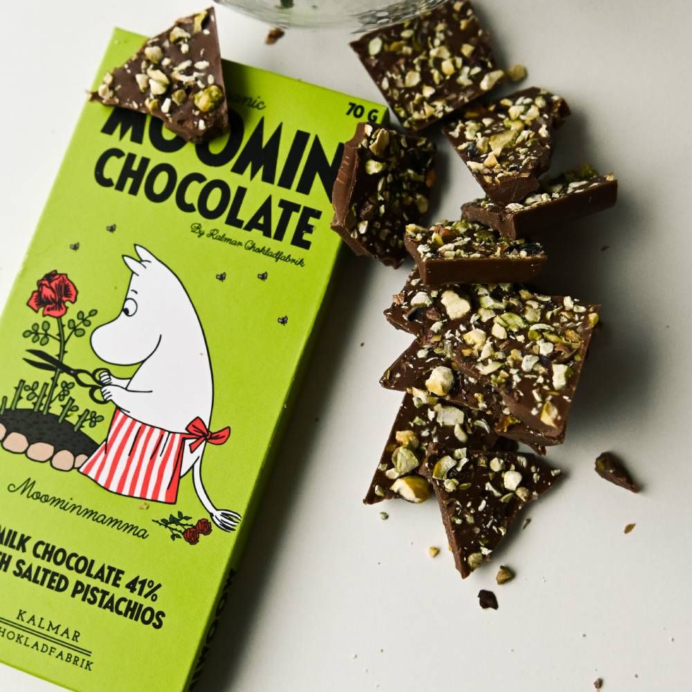 Moominmamma Milk Chocolate with Pistachio & Salt 70g - The Official Moomin Shop