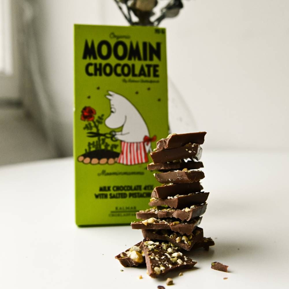 Moominmamma Milk Chocolate with Pistachio & Salt 70g - The Official Moomin Shop