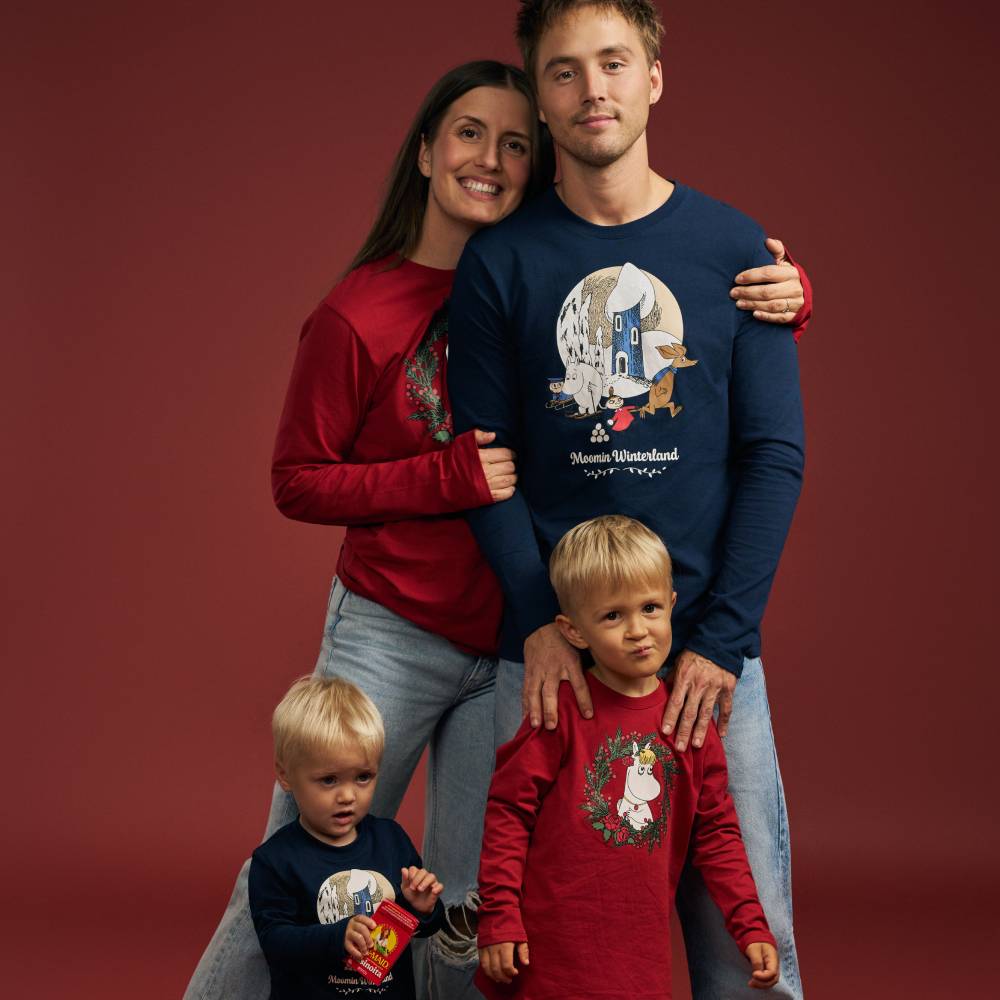 Snorkmaiden Winter Wreath Kids Shirt Red - The Official Moomin Shop
