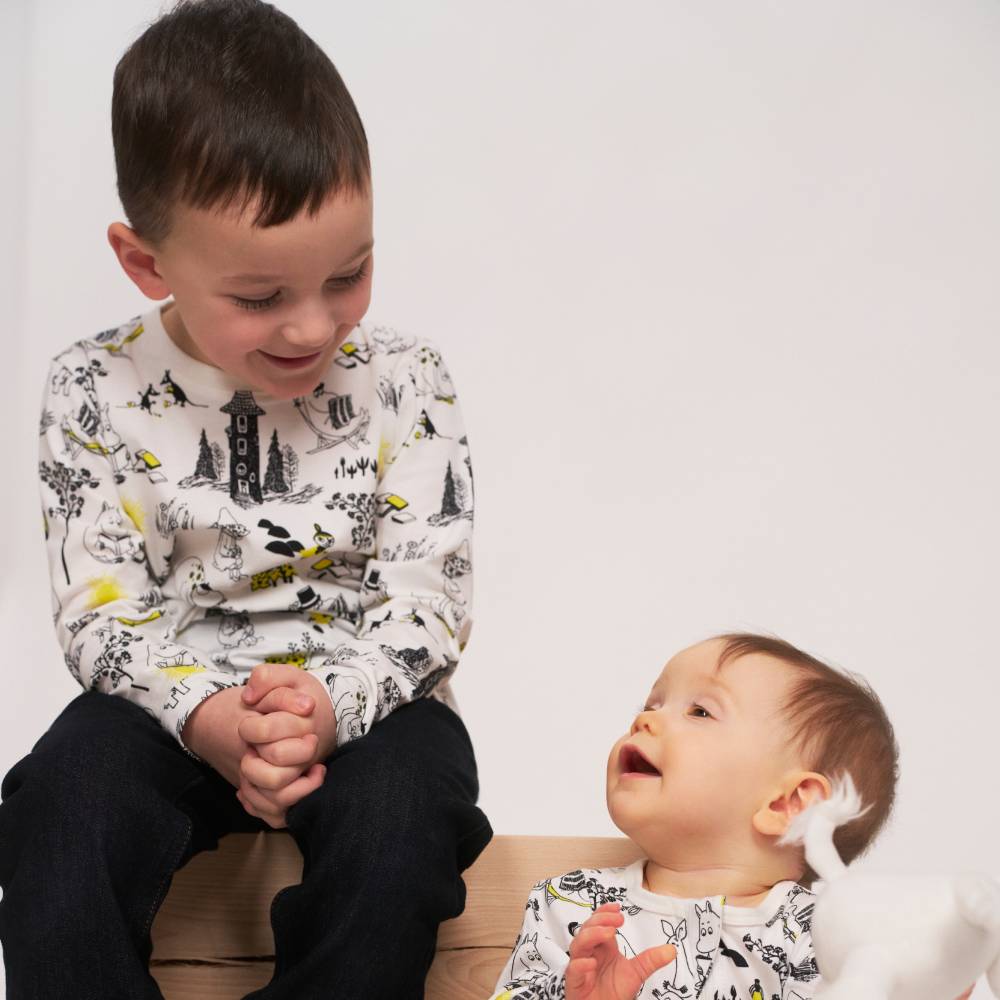 Moomin Laziness Pyjamas B&W - The Official Moomin Shop