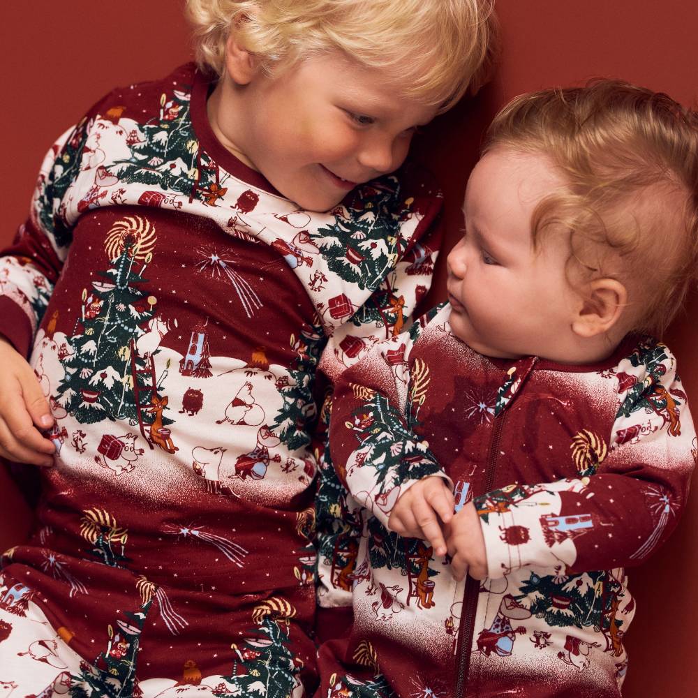 Moomin Yule Night Kids Pyjamas Red - The Official Moomin Shop