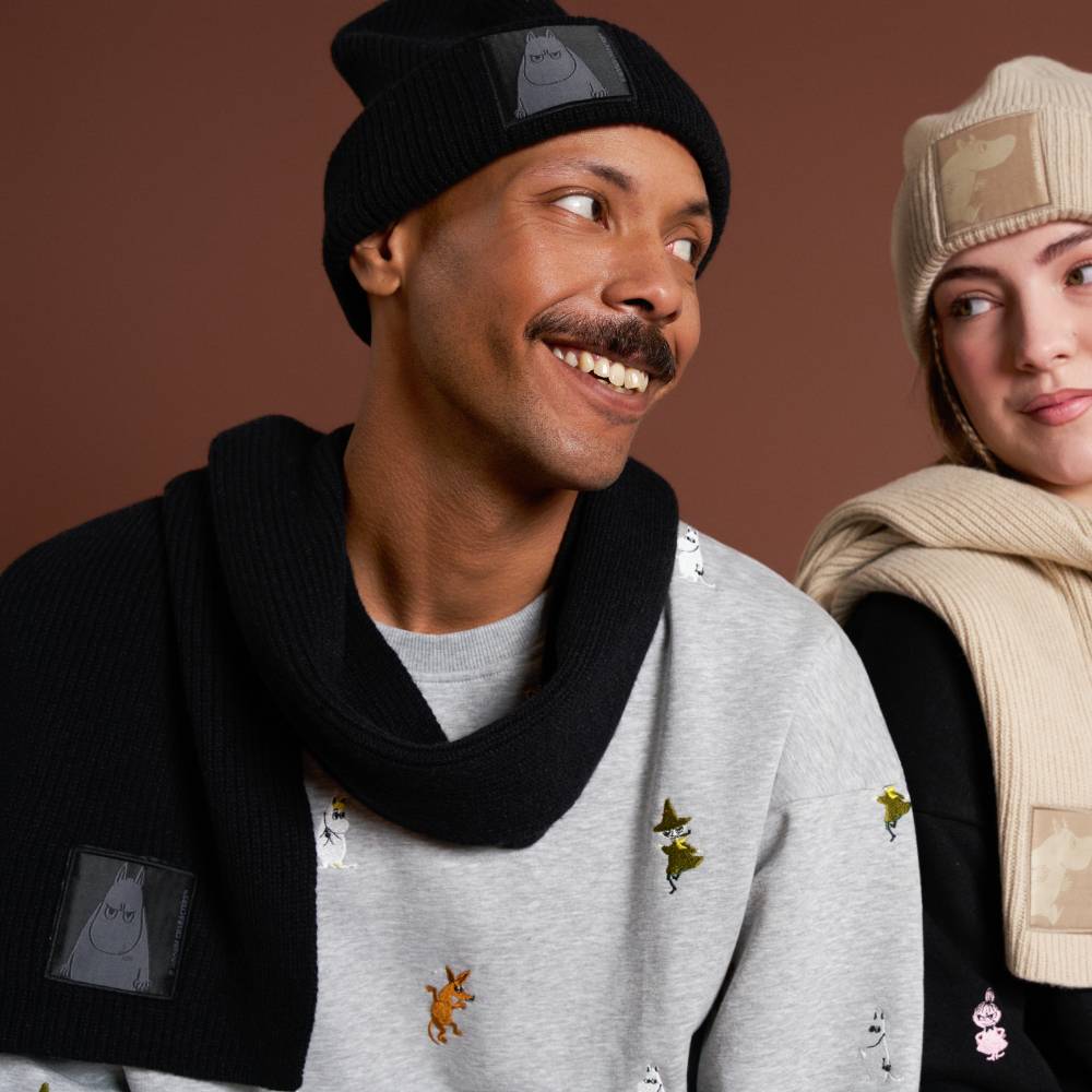 Moomintroll Angry Knitted Beanie Black - The Official Moomin Shop