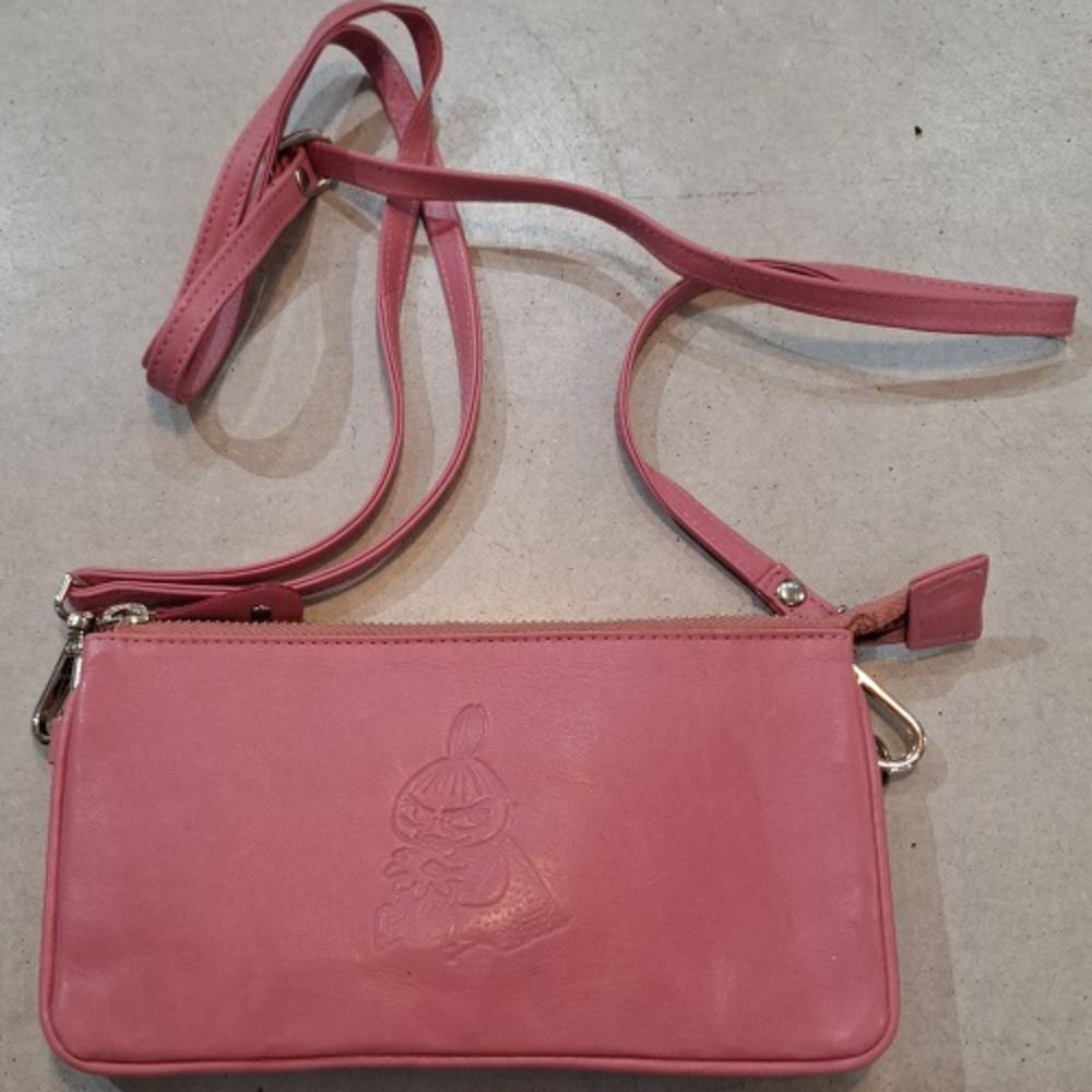 Little My Leather Purse Fuchsia - The Official Moomin Shop