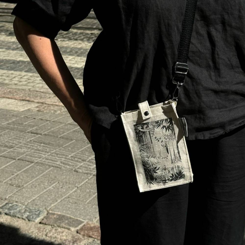 Moomin Dream Phone Pouch - Piironki - The Official Moomin Shop