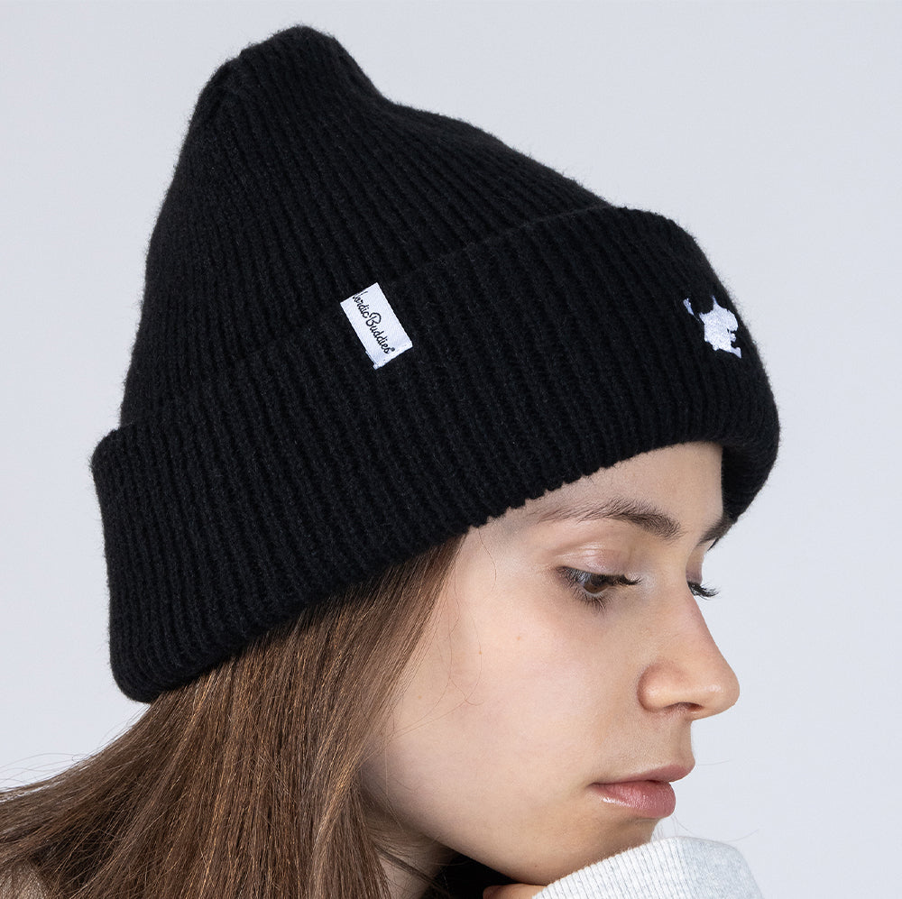 Moomintroll Running Adults Beanie Black - Nordicbuddies - The Official Moomin Shop