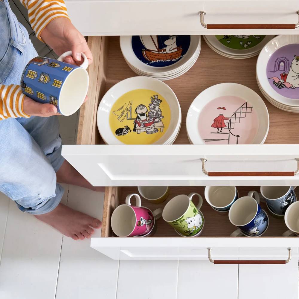 Ninny Plate 19cm Powder - The Official Moomin Shop
