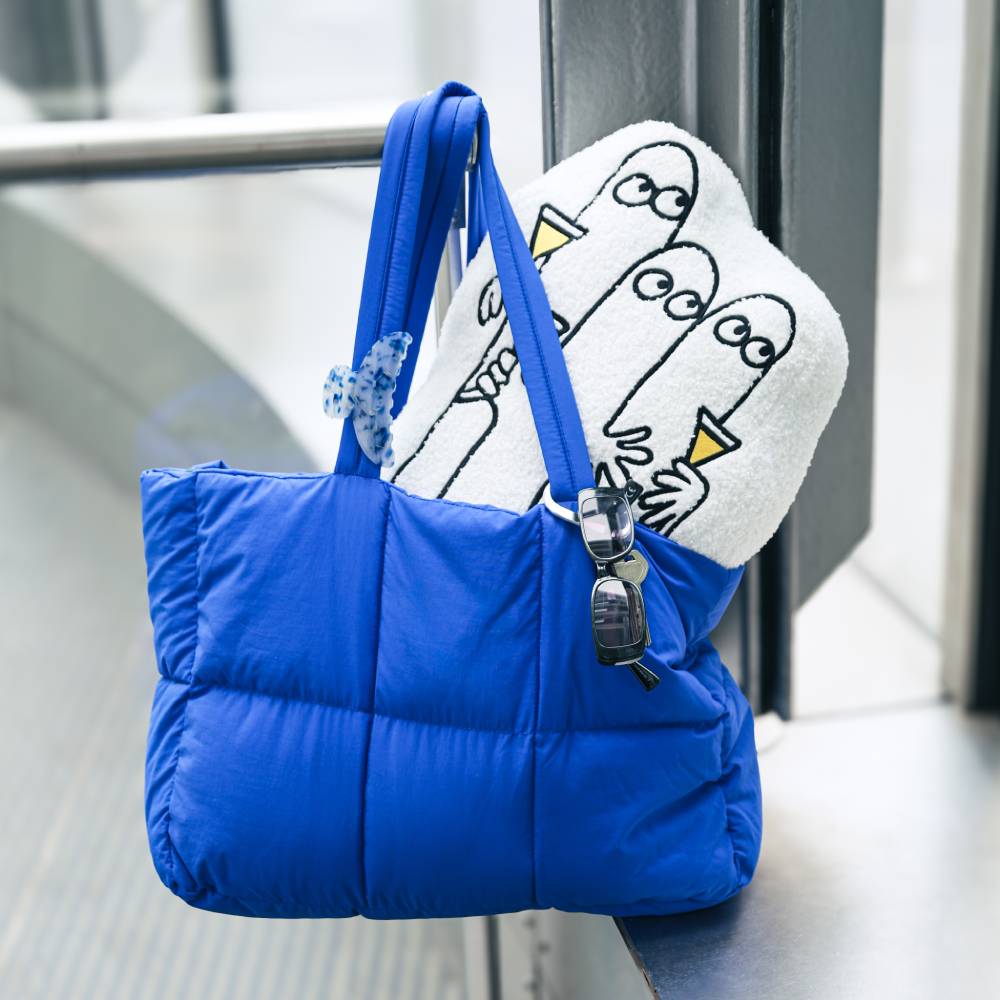 Hattifatteners Cushion White