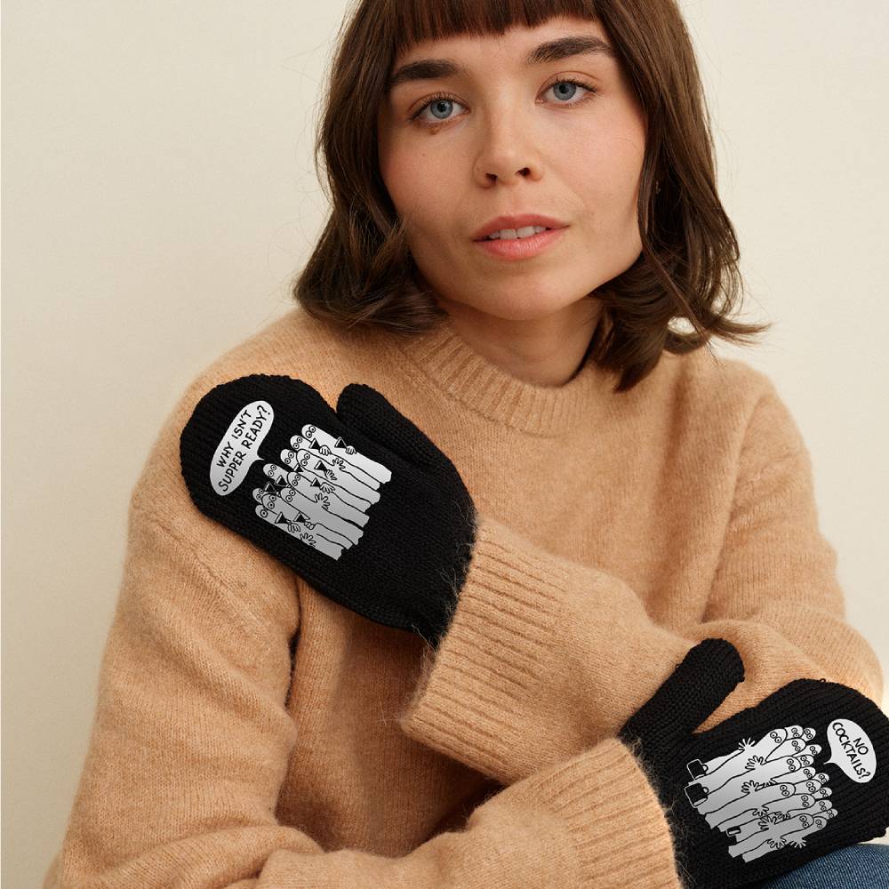 Hattifattener Mittens Black