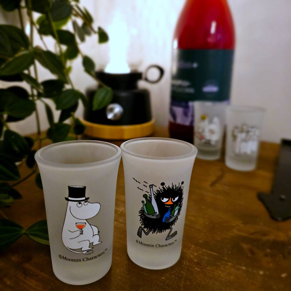 Moominpappa &amp; Stinky Mini Glass 2-set TMF-Trade - The Official Moomin Shop