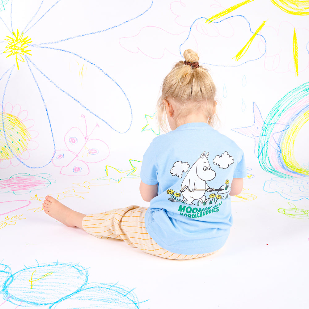 Moomintroll Gardening Kids T-Shirt Light Blue