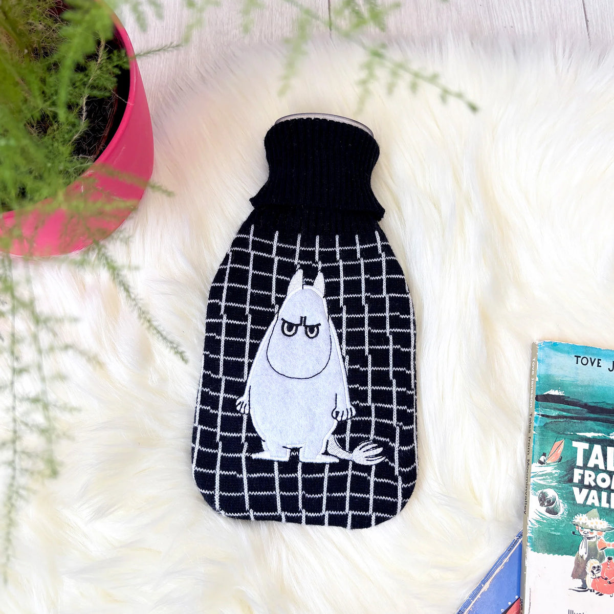 Moomintroll Angry Hot Water Bottle B&W 300ml - The Official Moomin Shop