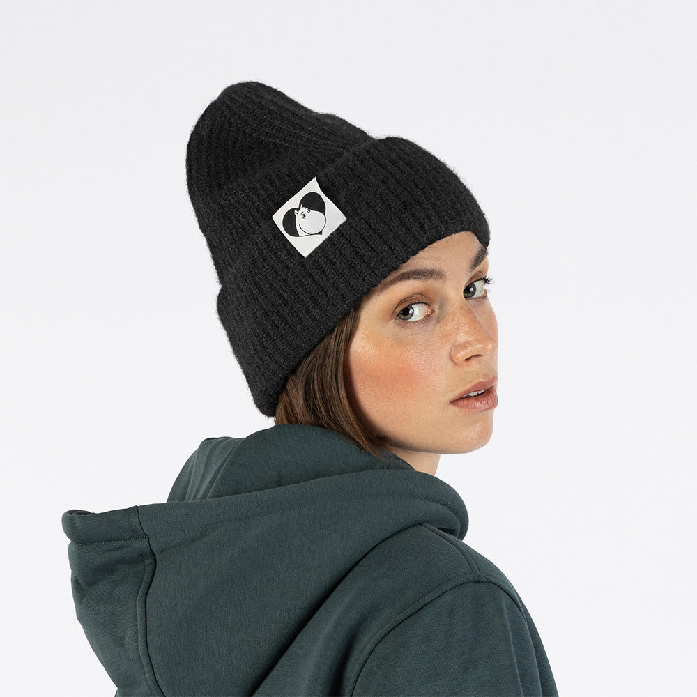 Moomintroll Love Fluffy Chunky Beanie Black