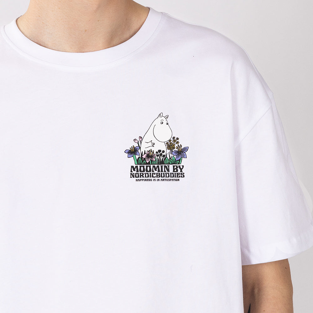 Moomimtroll Picking Flowers T-shirt White - The Official Moomin Shop