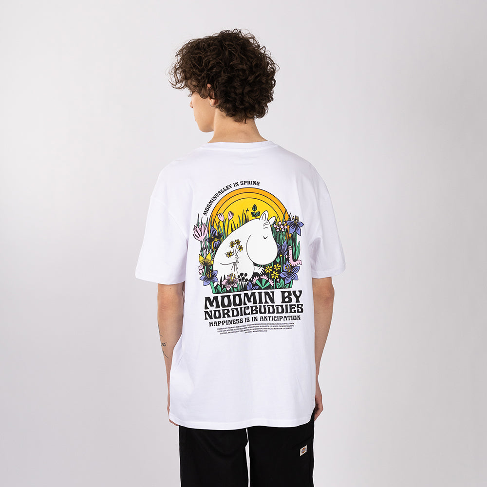 Moomimtroll Picking Flowers T-shirt White - The Official Moomin Shop
