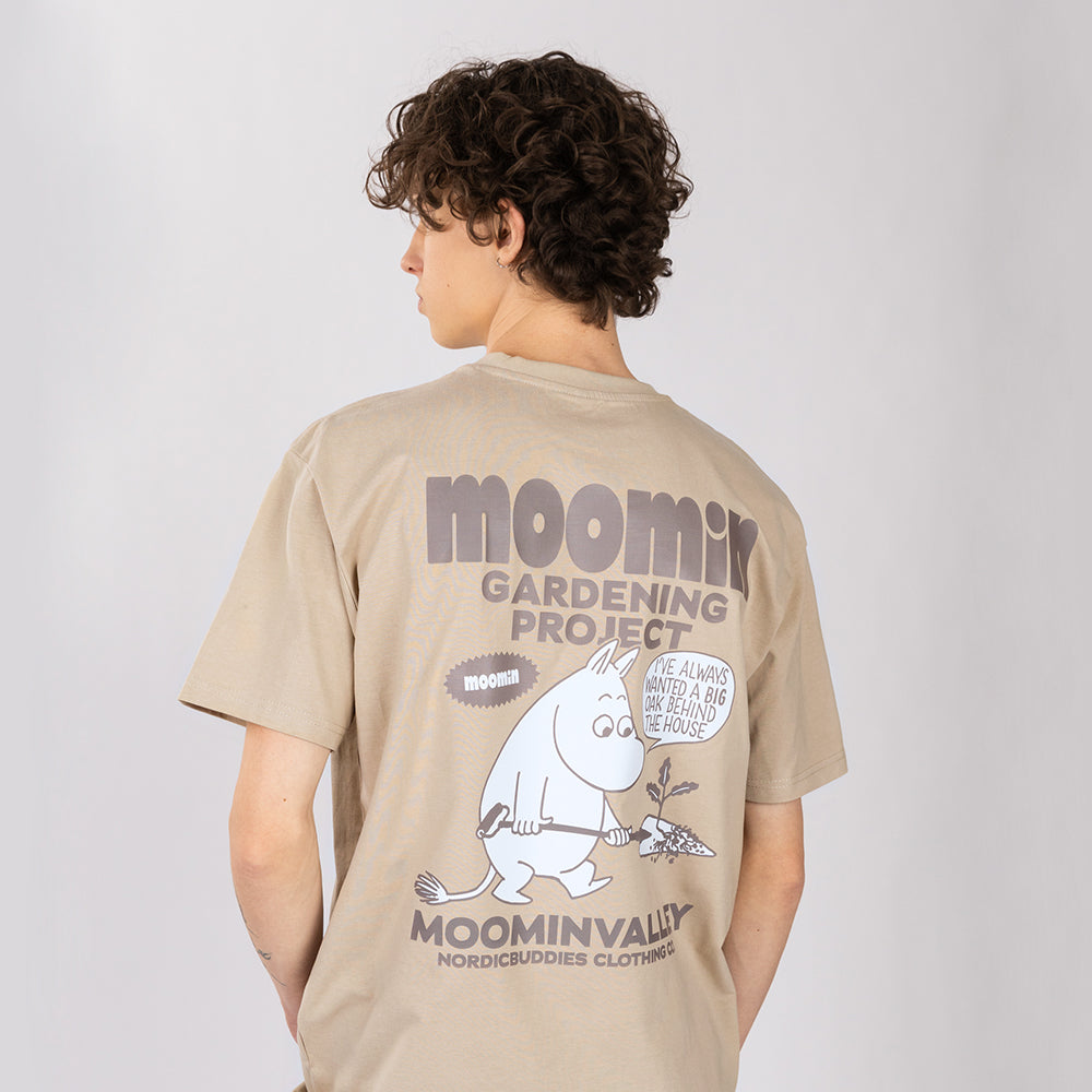 Moomintroll Gardening T-shirt Beige - The Official Moomin Shop
