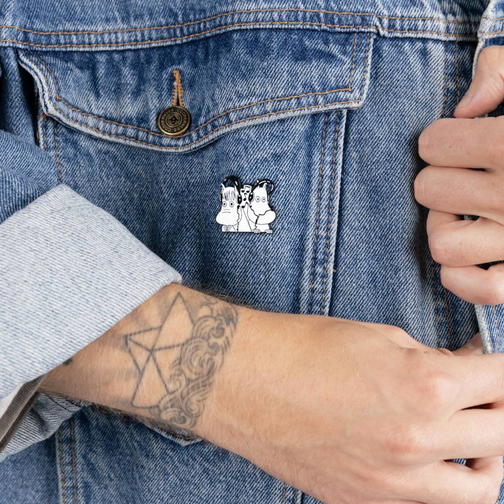 Moomin Club Life Pin Badge White