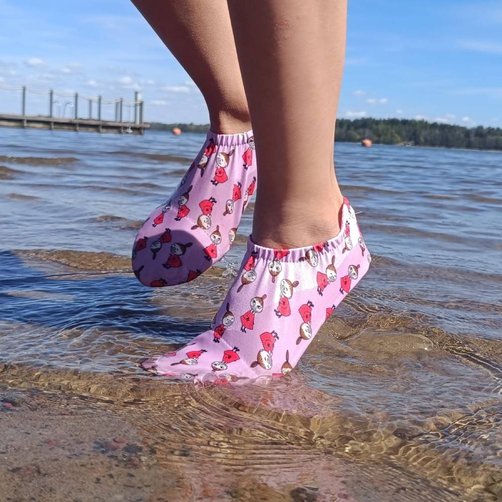 Little My Slippers Pink - The Official Moomin Shop