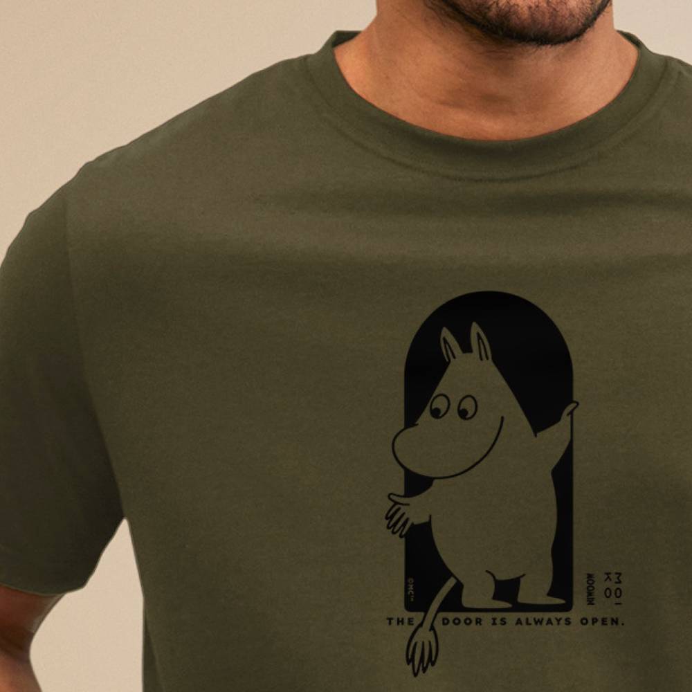 Moomintroll Doorstep T-Shirt Khaki - Moiko - The Official Moomin Shop