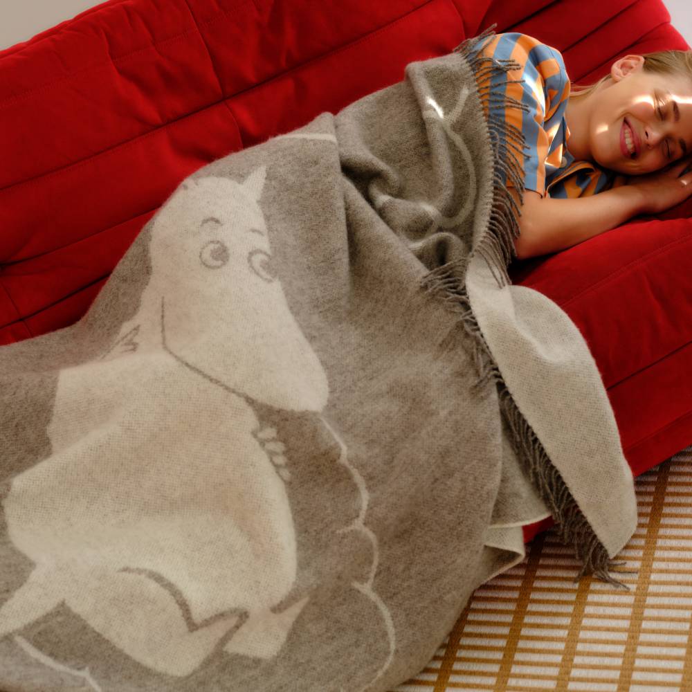 Moomintroll Cloud Wool Throw 170x130cm - Moomin Arabia - The Official Moomin Shop