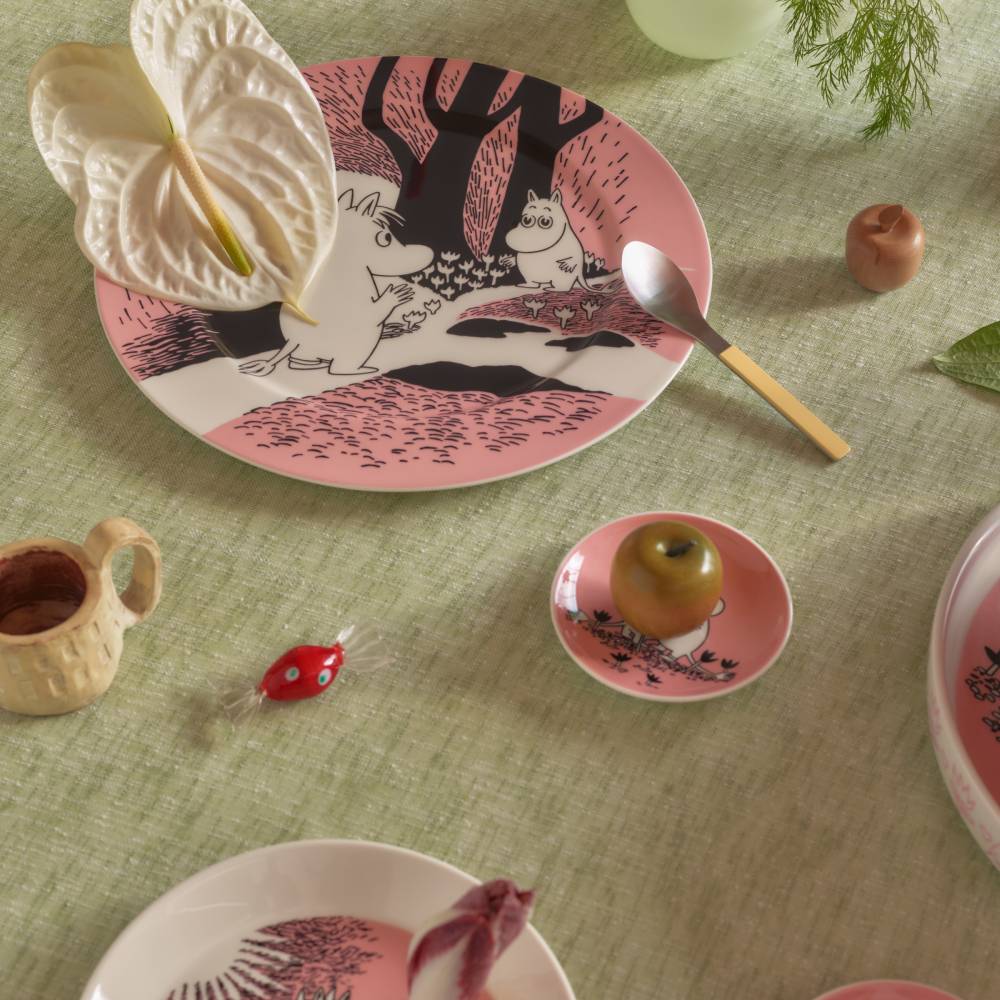 Moomin Love 30 Serving Plate 30cm Pink - The Official Moomin Shop